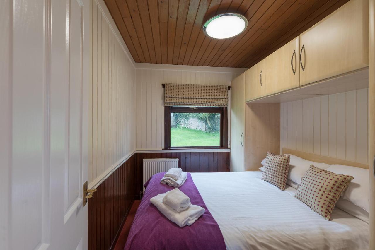 Conifer Lodge 25 With Hot Tub Newton Stewart Minnigaff Exterior foto
